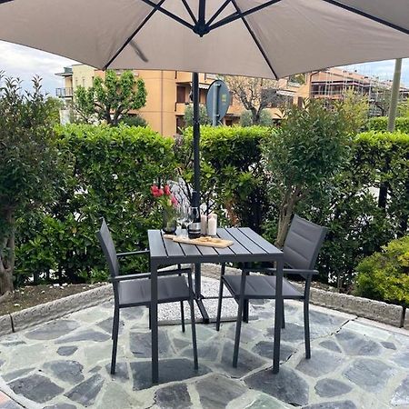 La Mirage Appartement Desenzano del Garda Buitenkant foto