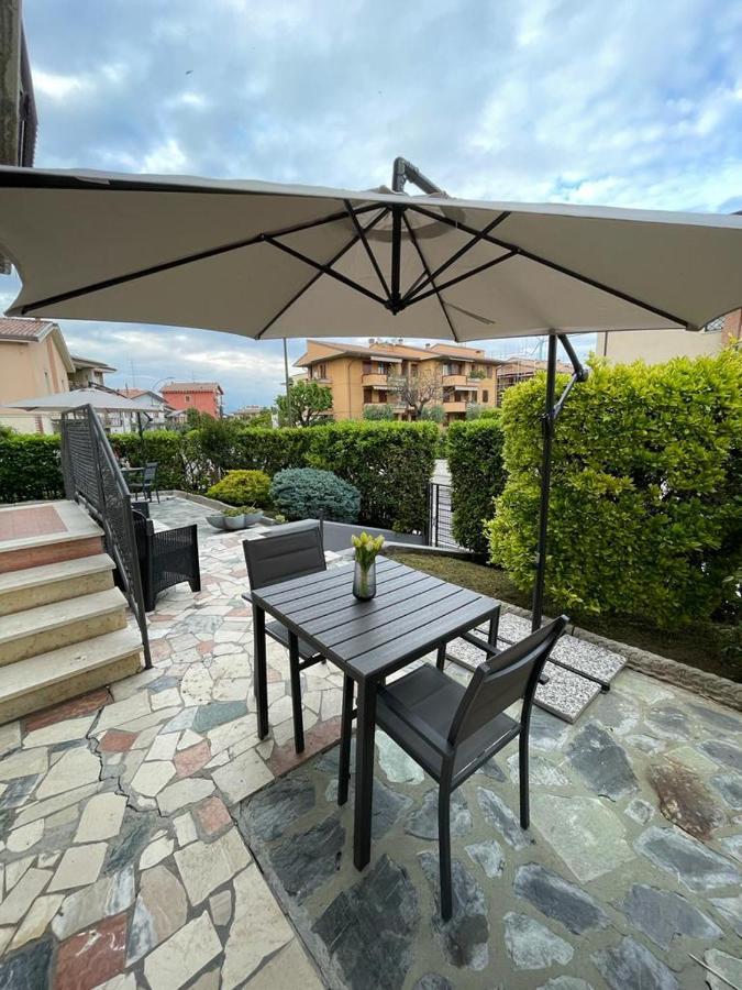 La Mirage Appartement Desenzano del Garda Buitenkant foto